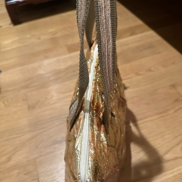 Vintage Gold Tote - Picture 6 of 10
